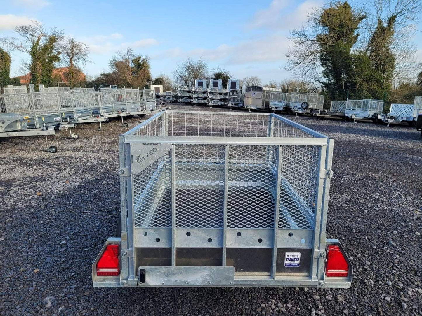 M-TEC 6FT X 4FT Single Axle Trailer