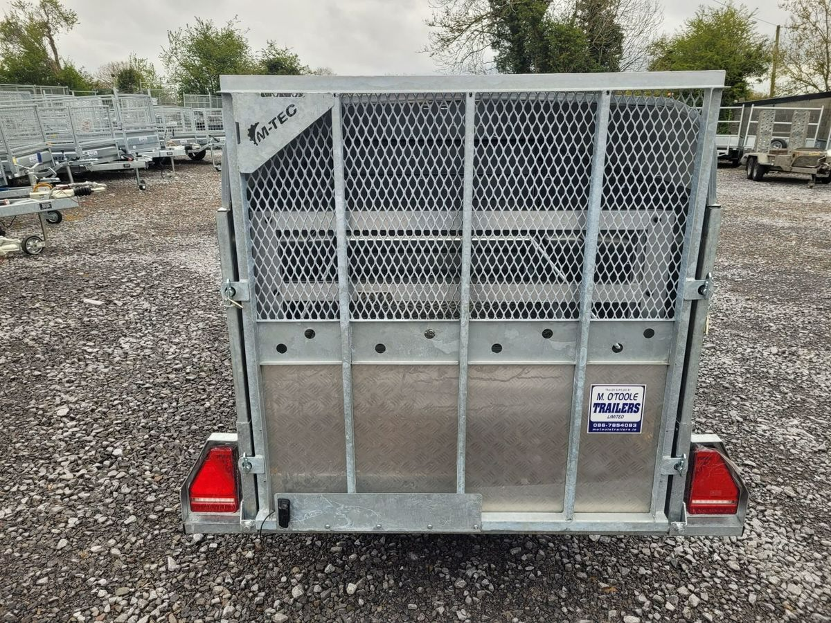 NEW M-TEC 8' x 4' and 6' x 4' Livestock Trailer