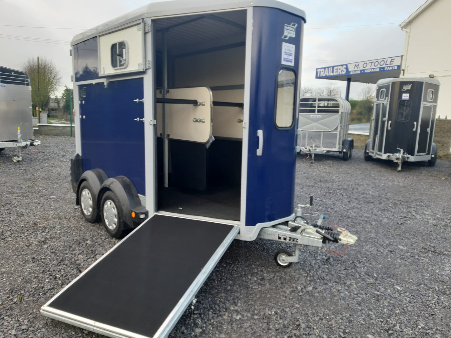 Ifor Williams HB506 Horsebox Trailer