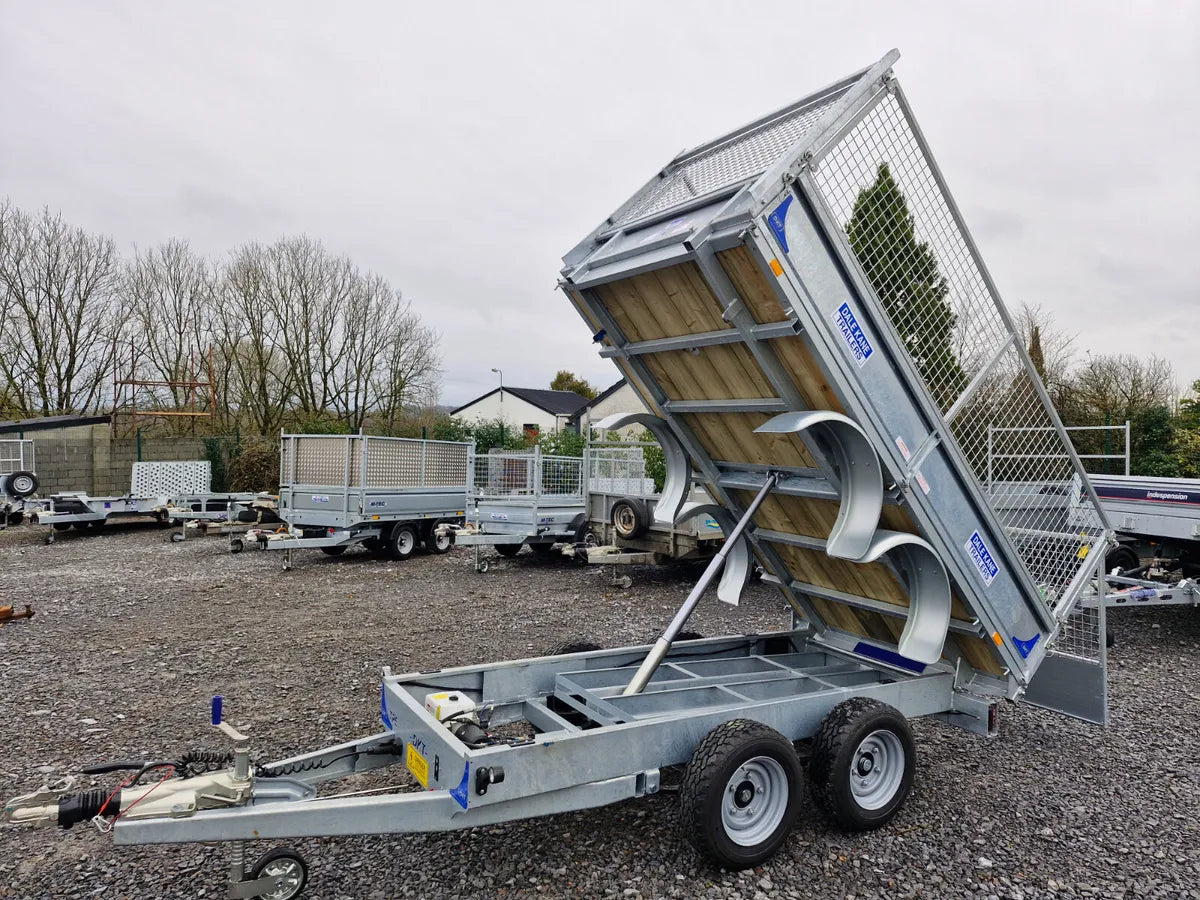 DALE KANE 10' x 5'6" TIPPING TRAILER