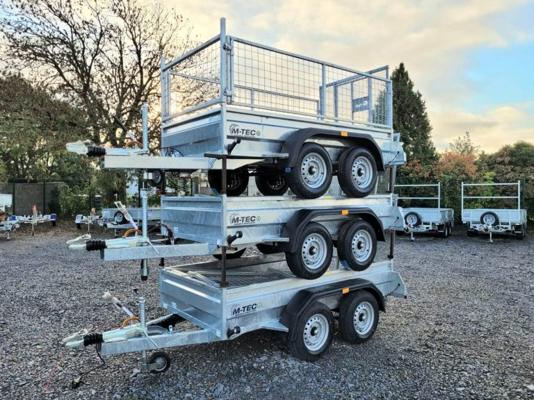 M-TEC 8.2FT X 4.2FT Twin Axle Trailer