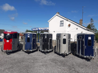 Ifor Williams HB506 Horsebox Trailer