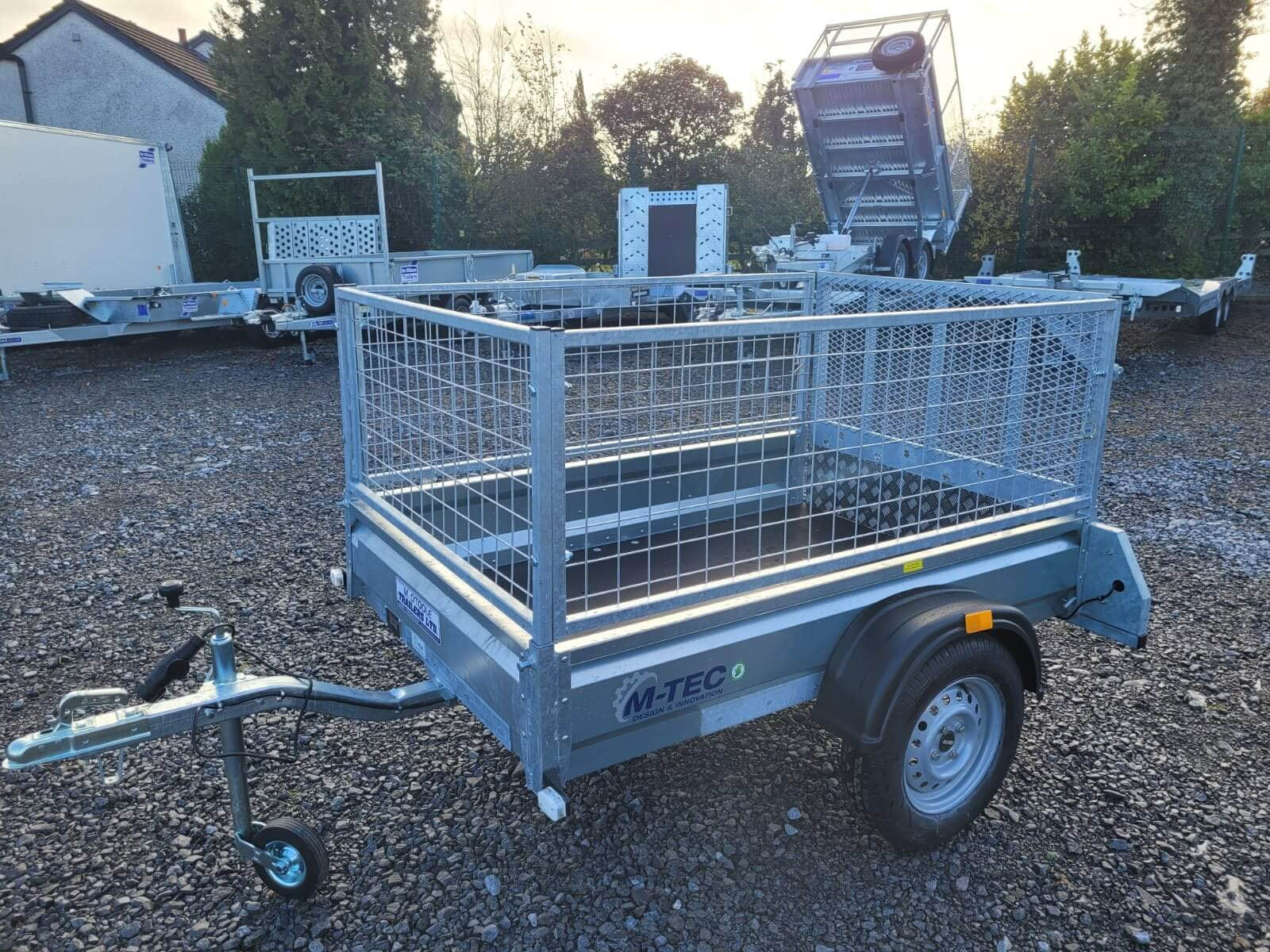 M-TEC 6FT X 4FT Single Axle Trailer