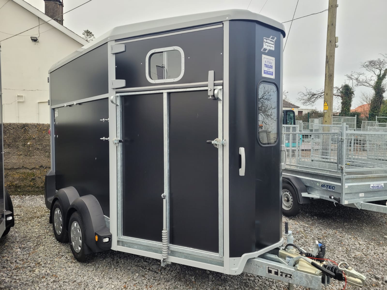 IFOR WILLIAMS HB511 HORSEBOXES – M O'Toole Trailers