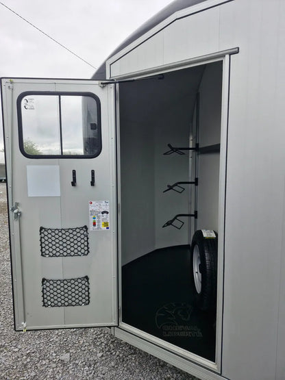 Cheval Liberté Maxi 3 Horse Trailer