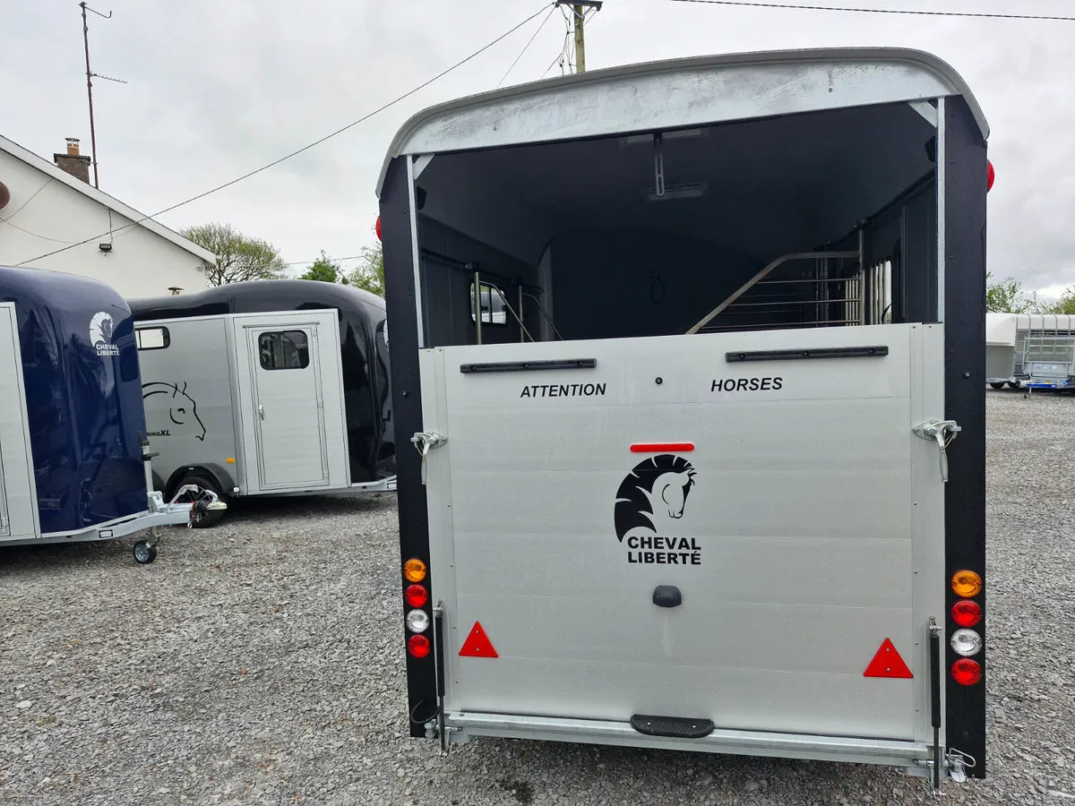 Cheval Liberté Maxi 3 Horse Trailer