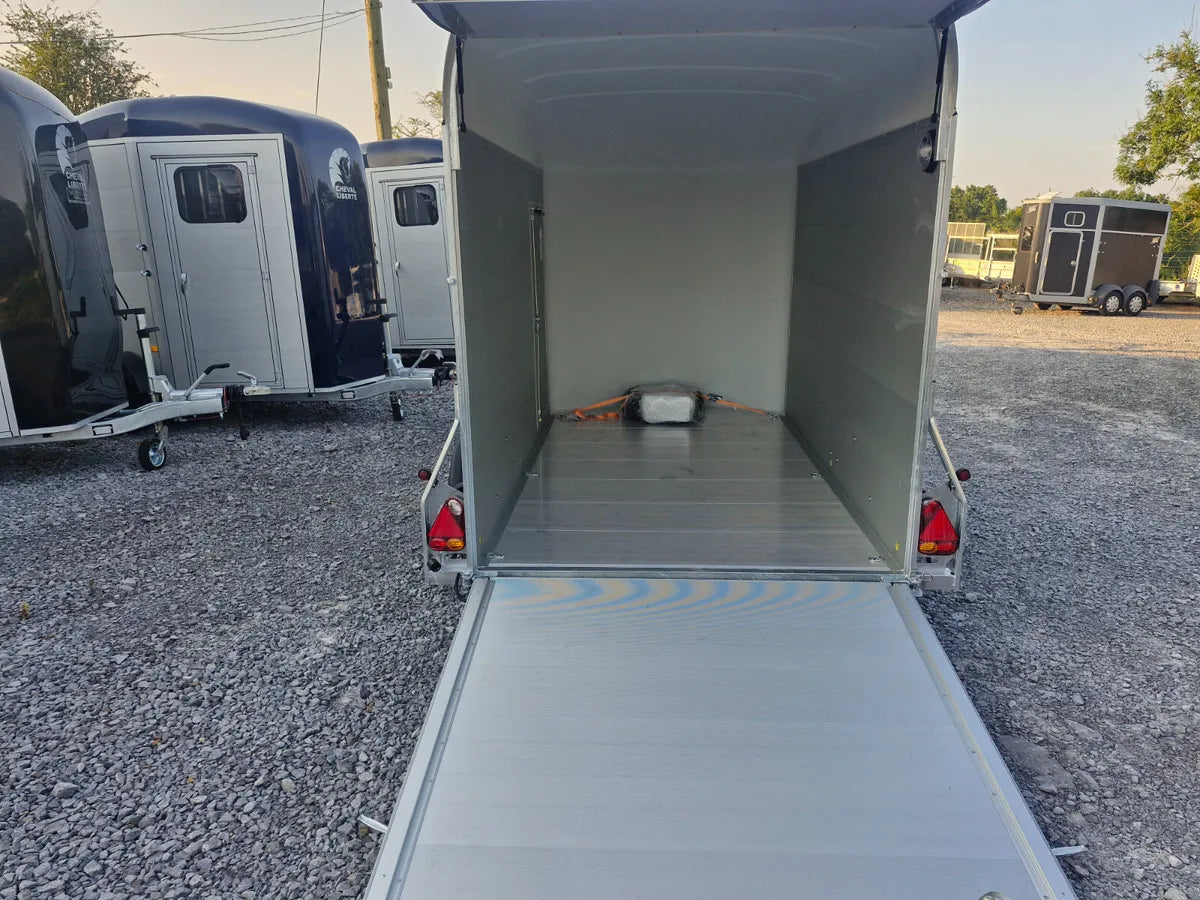 New Debon Roadster C500 Twin-Axle Box Trailer