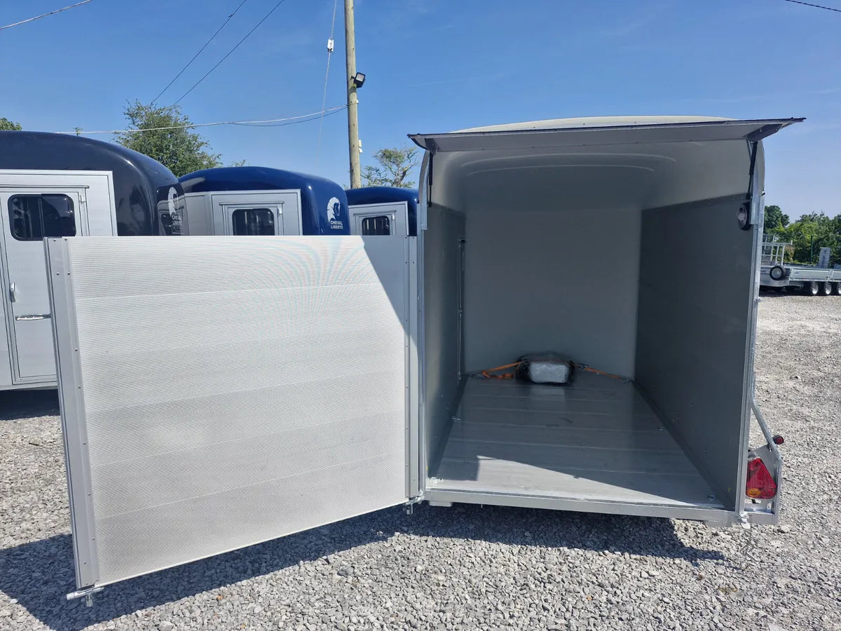 New Debon Roadster C500 Twin-Axle Box Trailer